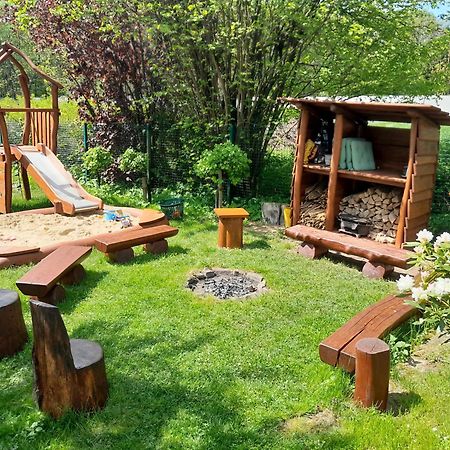 Guest House Sneznik Екстер'єр фото