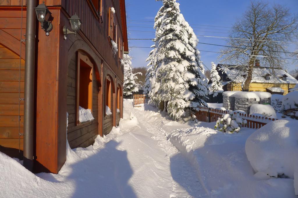 Guest House Sneznik Екстер'єр фото