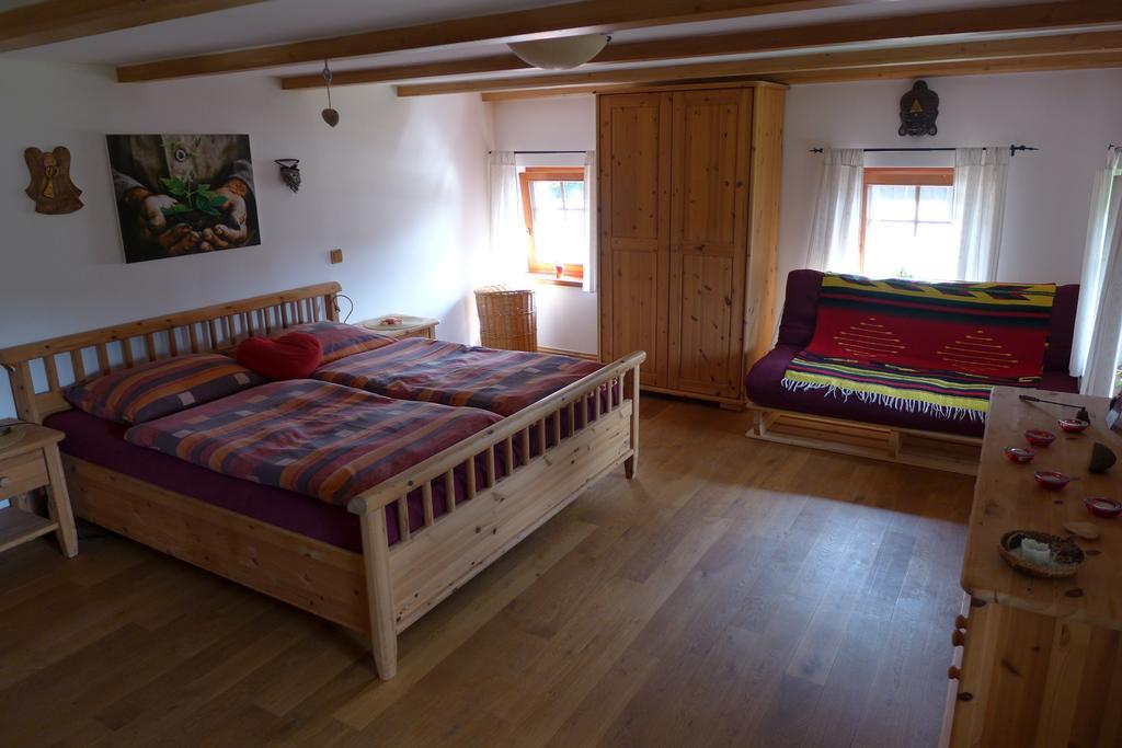 Guest House Sneznik Екстер'єр фото